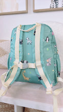 将图片加载到图库查看器,Zoo Animals Junior Backpack