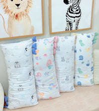 将图片加载到图库查看器,Junior+ Cloud Pillow