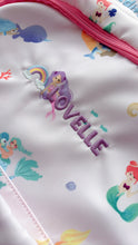 将图片加载到图库查看器,Mermaid Backpack